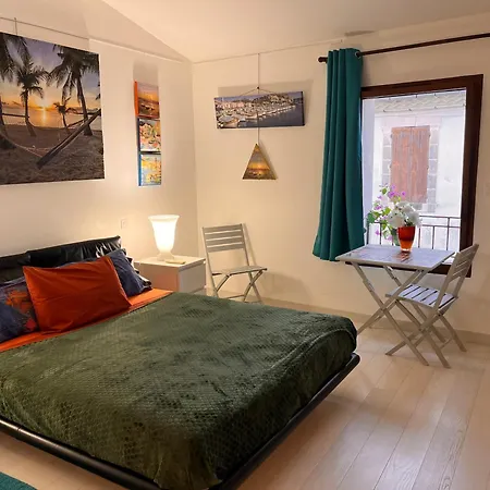 Chambre Cozy Spacieuse, Intra-Muros, Clim, Parking Aigues-Mortes Buitenkant foto